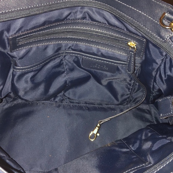 USED ONCE Michael Kors Tote/Crossbody Bag - Picture 5 of 8